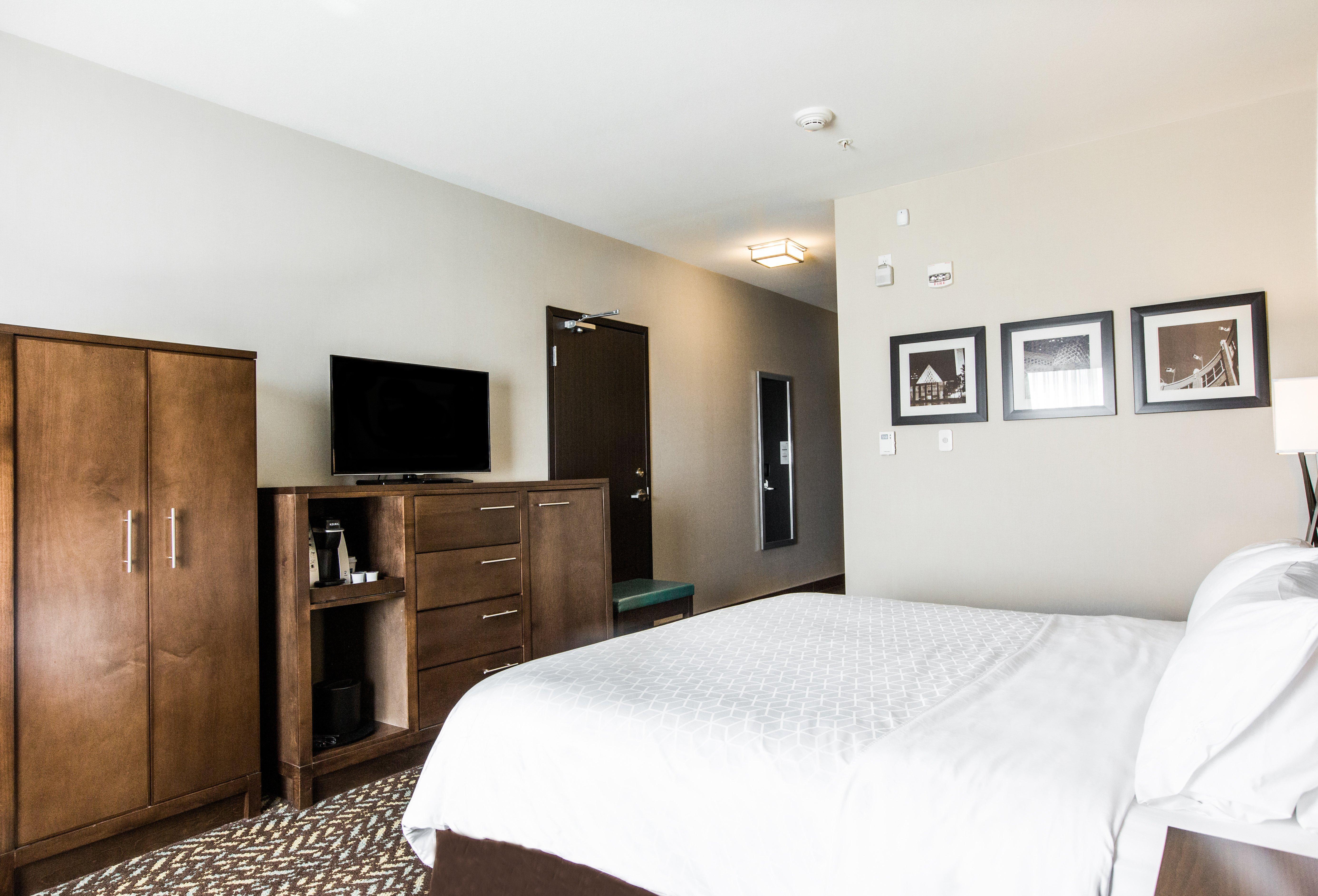 Holiday Inn Express & Suites Spruce Grove - Stony Plain By Ihg Экстерьер фото