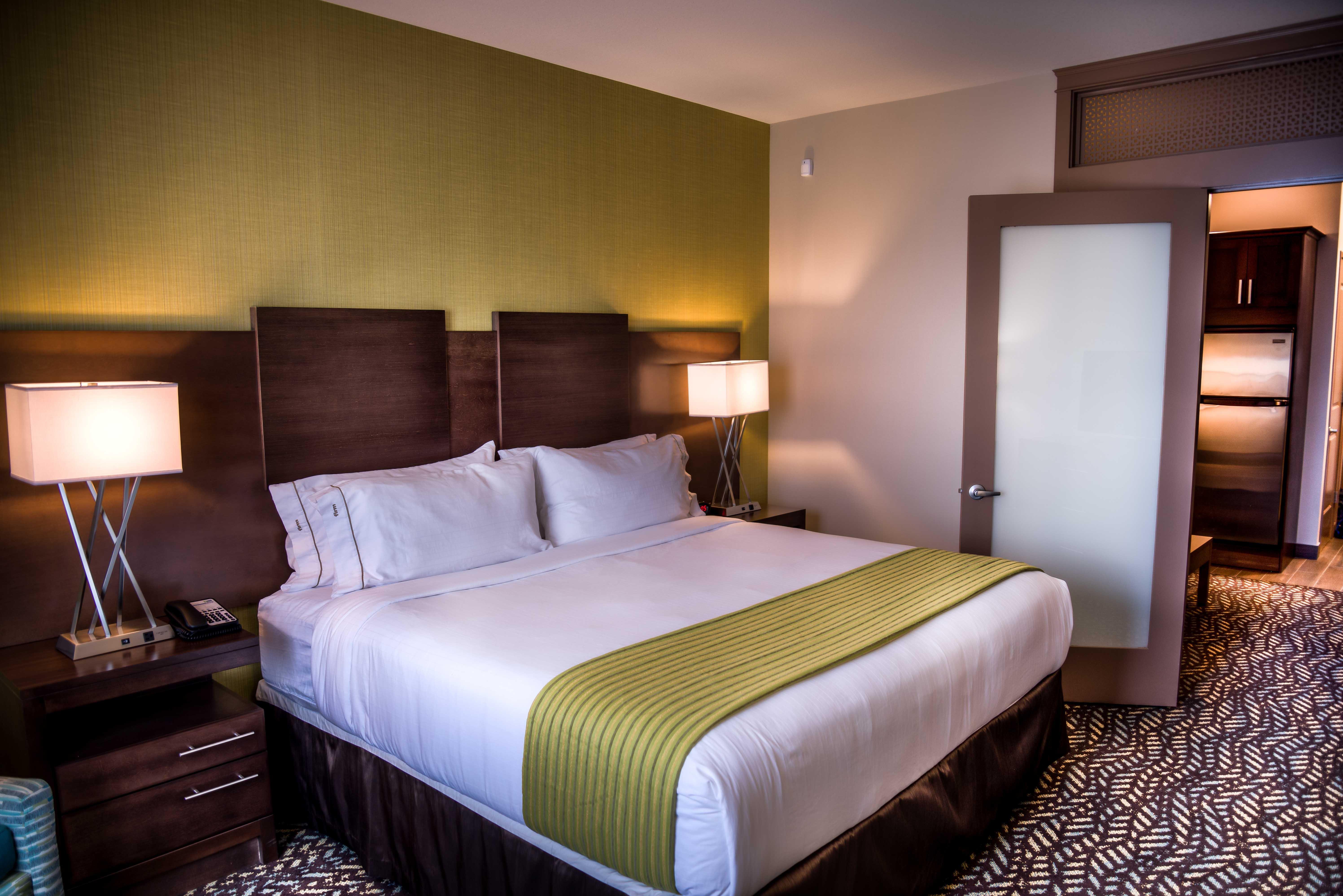 Holiday Inn Express & Suites Spruce Grove - Stony Plain By Ihg Экстерьер фото